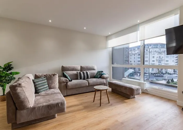 Nuevo Y Luminoso En Plaza Moyua Bilbao