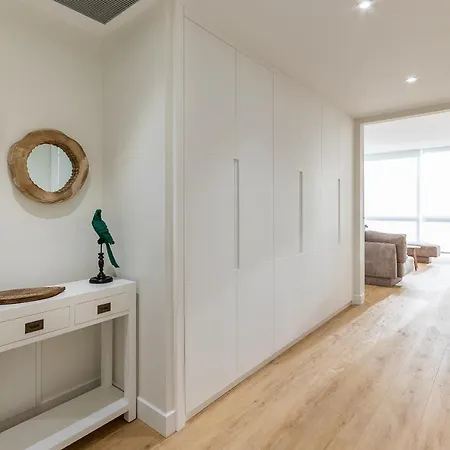 Nuevo y Luminoso en Plaza Moyua Apartamento